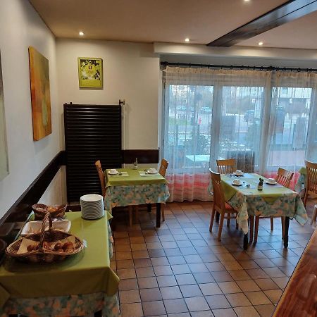 Logis - Hotel Restaurant Bellevue Annecy Exteriör bild