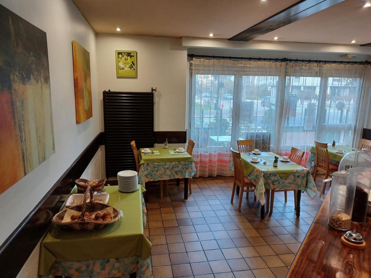 Logis - Hotel Restaurant Bellevue Annecy Exteriör bild
