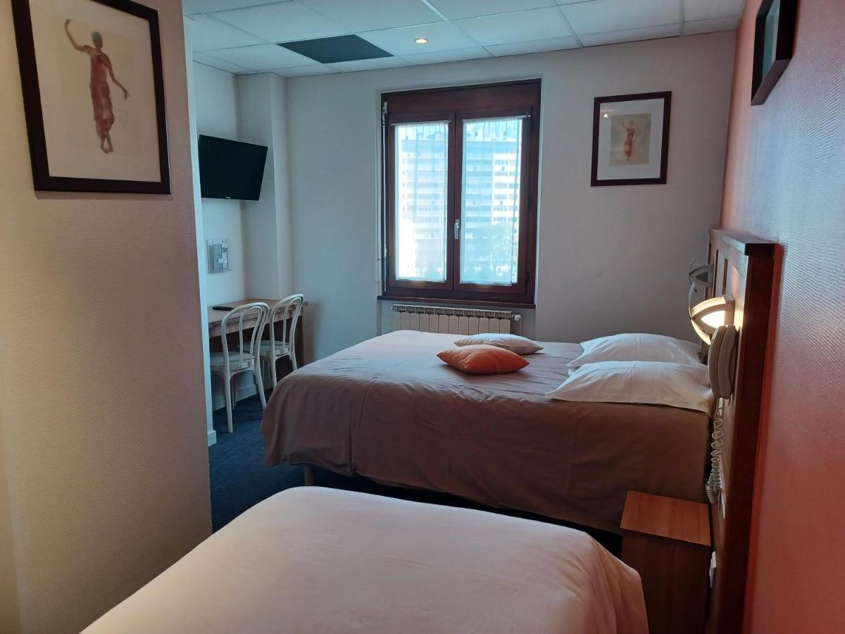 Logis - Hotel Restaurant Bellevue Annecy Exteriör bild