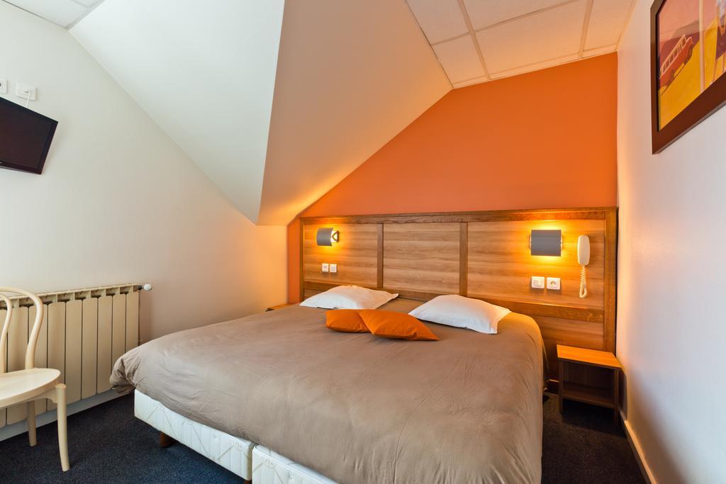 Logis - Hotel Restaurant Bellevue Annecy Exteriör bild